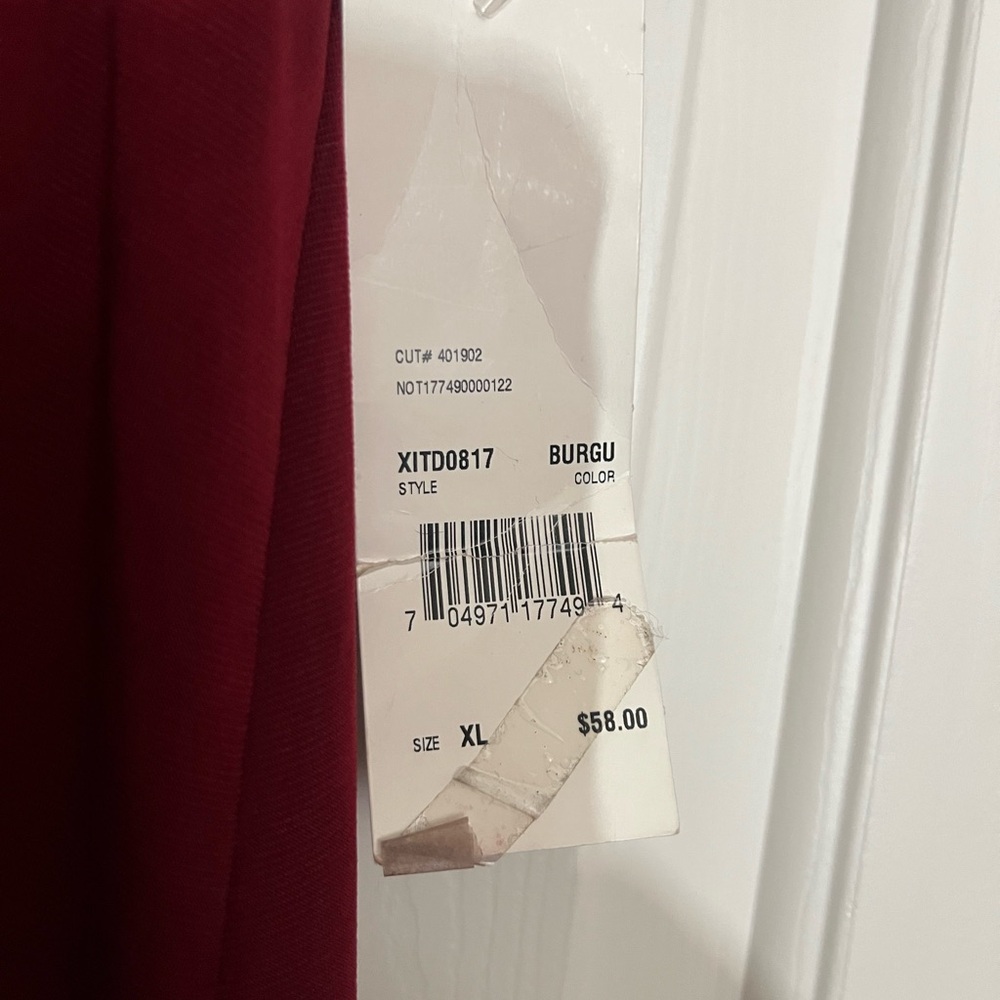 Women’s XL Elegant Burgundy Dress - Picture 2 of 3
